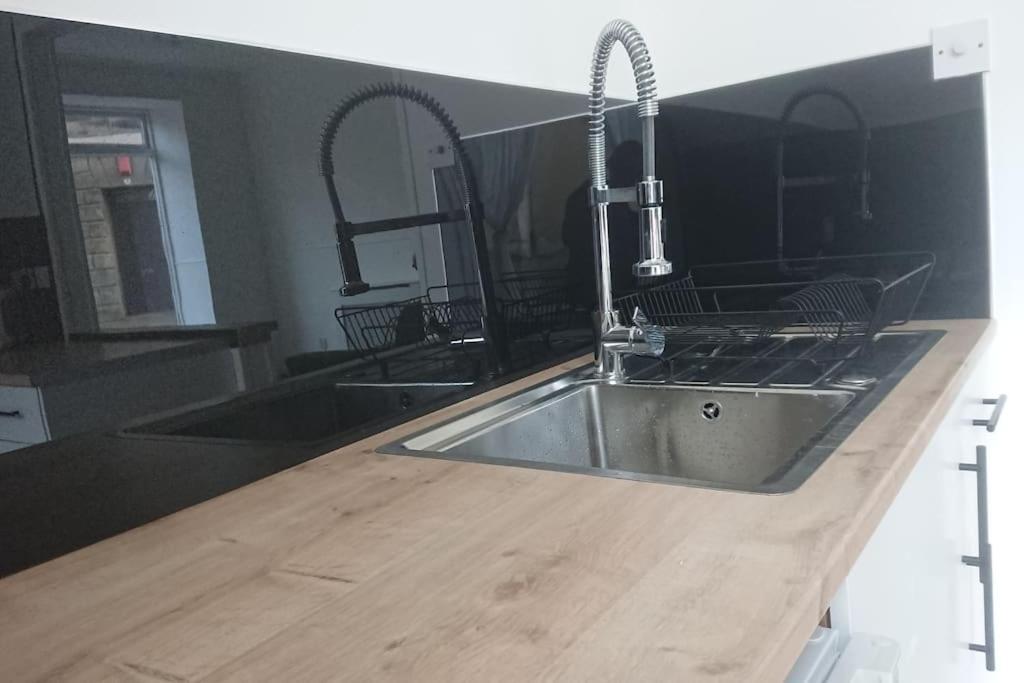 Wellpark Corner Villa Markinch Bagian luar foto